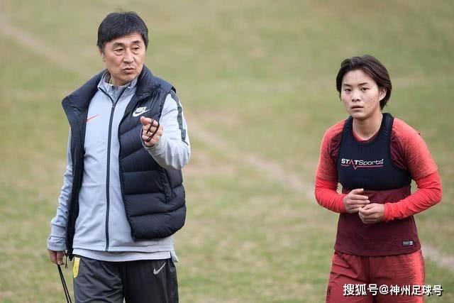 海港队客场逆境胜津门虎 展现强大攻击力